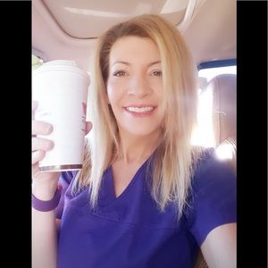 Meet your Posher, Elaine